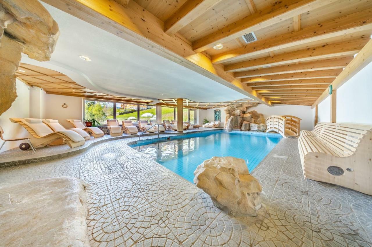 Dolomitenhotel Weisslahnbad Tires Extérieur photo